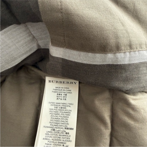 Burberry Down Filled Erwood Puffer Jacket (Unisex) - Picture 7 of 13